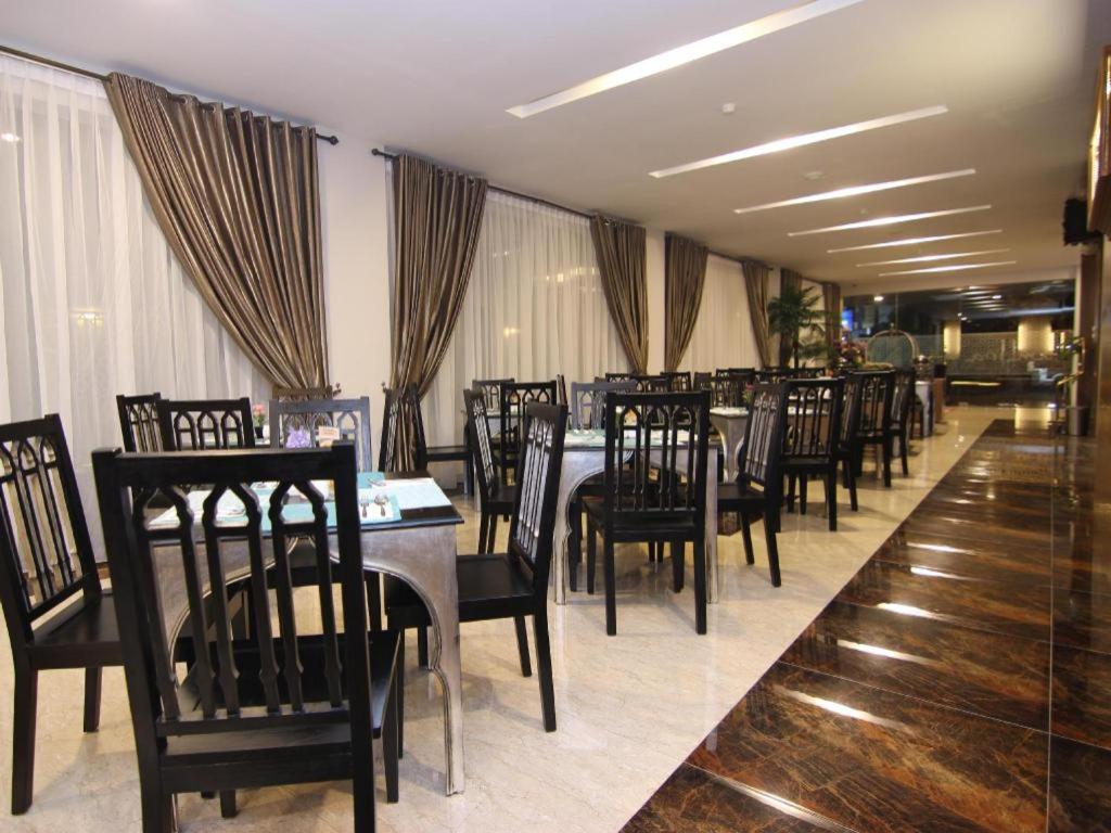 Grand Amira Hotel Solo, Azana Hotels Collection Zewnętrze zdjęcie