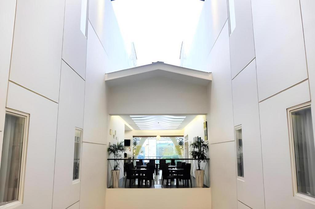 Grand Amira Hotel Solo, Azana Hotels Collection Zewnętrze zdjęcie