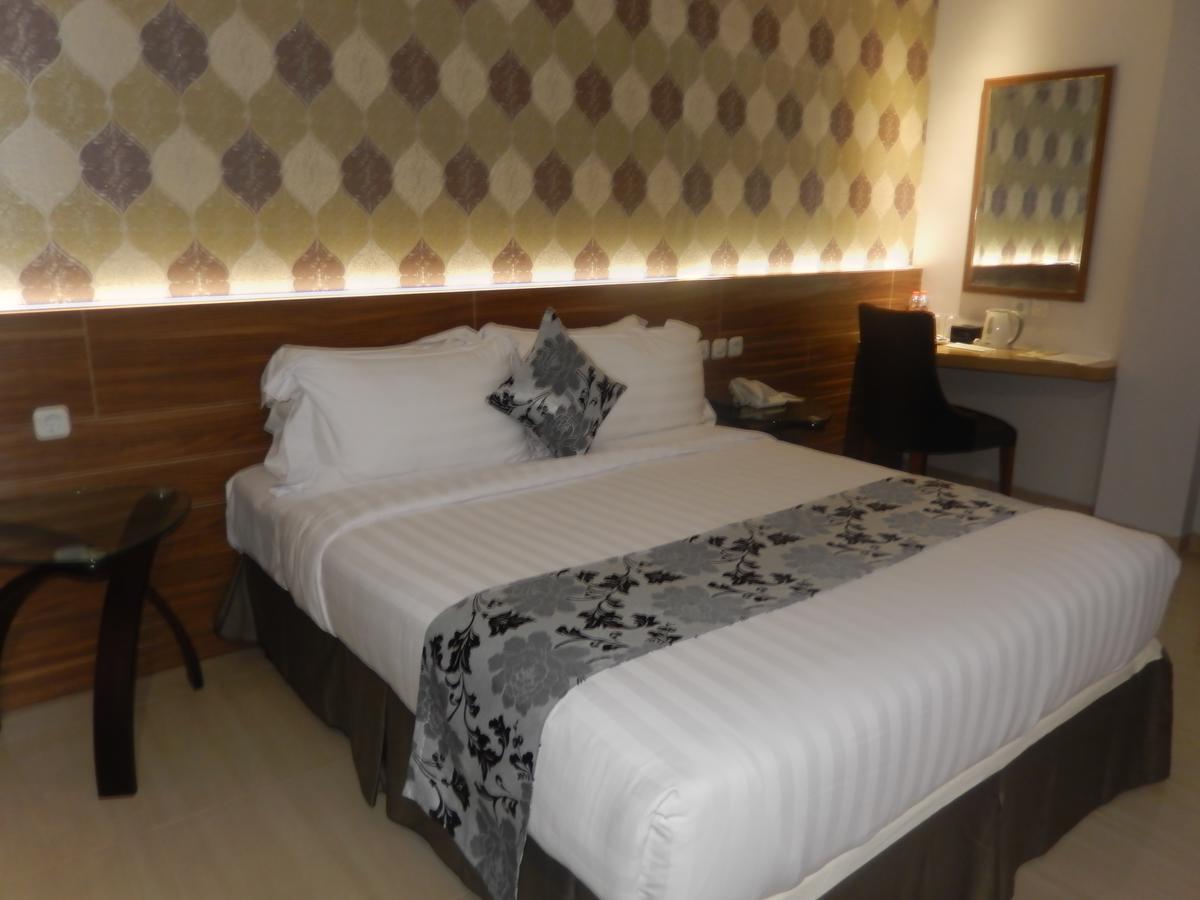 Grand Amira Hotel Solo, Azana Hotels Collection Zewnętrze zdjęcie
