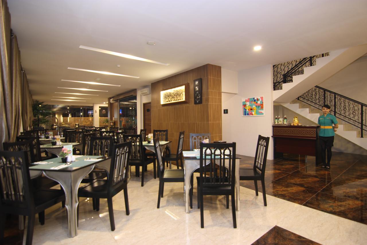 Grand Amira Hotel Solo, Azana Hotels Collection Zewnętrze zdjęcie
