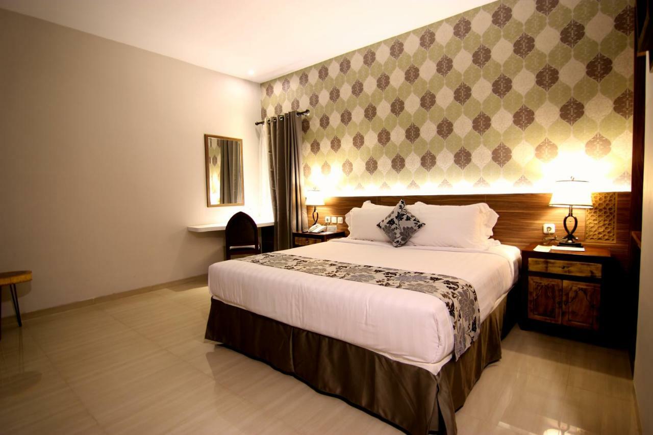 Grand Amira Hotel Solo, Azana Hotels Collection Zewnętrze zdjęcie